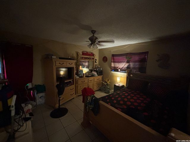 7136 LARKSONG ST, Leon Valley, TX 78238