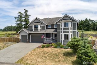 990 Cove View Circle, Oak Harbor, WA 98277