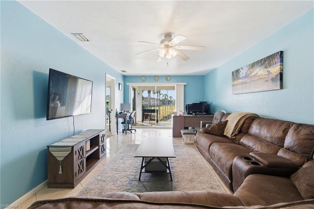 1100 Pondella RD 610, Cape Coral, FL 33909