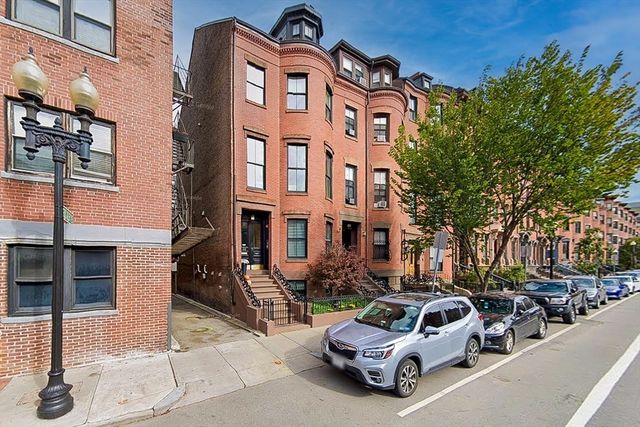 652 Massachusetts Ave 2, Boston, MA 02118