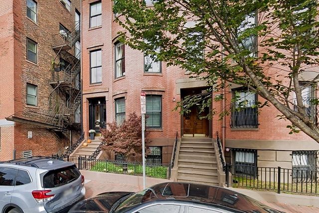 652 Massachusetts Ave 2, Boston, MA 02118