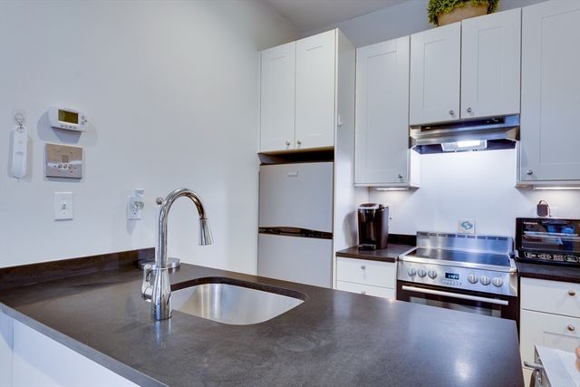 652 Massachusetts Ave 2, Boston, MA 02118