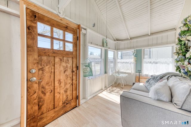 39 Middletown Avenue, Old Saybrook, CT 06475