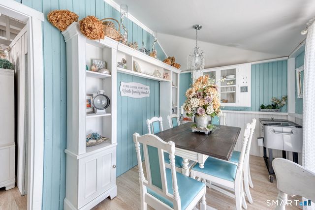 39 Middletown Avenue, Old Saybrook, CT 06475