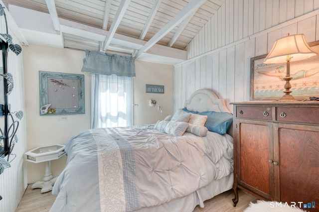 39 Middletown Avenue, Old Saybrook, CT 06475