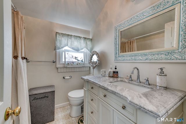 39 Middletown Avenue, Old Saybrook, CT 06475