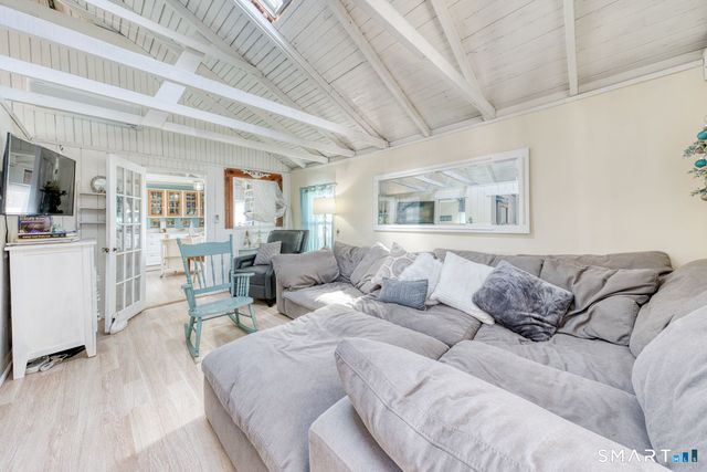 39 Middletown Avenue, Old Saybrook, CT 06475