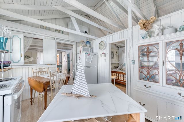 39 Middletown Avenue, Old Saybrook, CT 06475