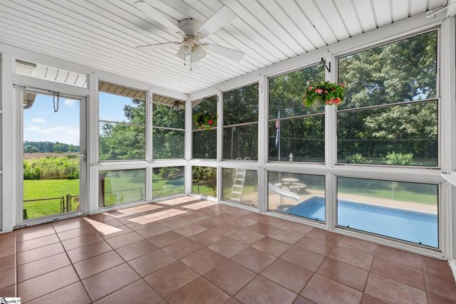 618 Racetrack Road, Woodruff, SC 29388