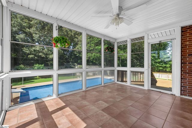618 Racetrack Road, Woodruff, SC 29388