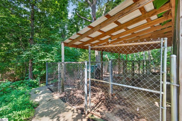 618 Racetrack Road, Woodruff, SC 29388