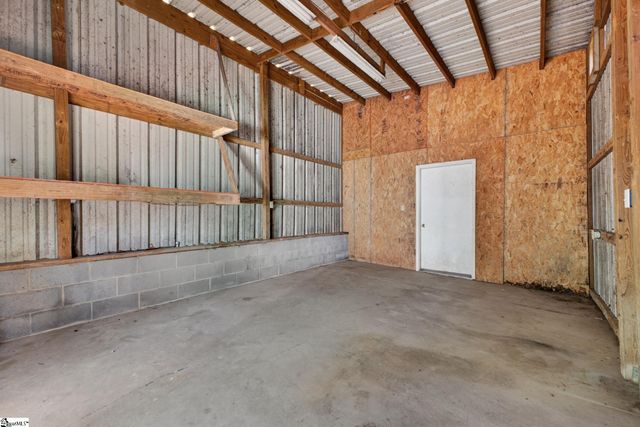 618 Racetrack Road, Woodruff, SC 29388