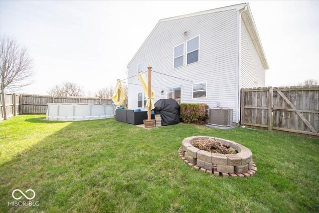 8836 Youngs Creek Lane, Indianapolis, IN 46113