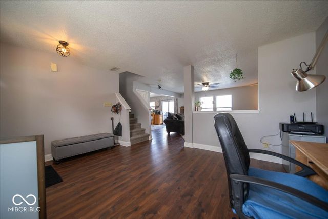 8836 Youngs Creek Lane, Indianapolis, IN 46113