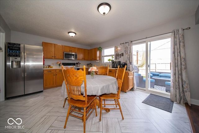 8836 Youngs Creek Lane, Indianapolis, IN 46113