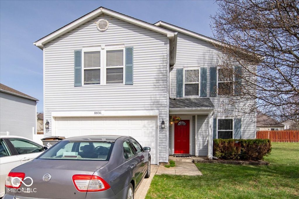 8836 Youngs Creek Lane, Indianapolis, IN 46113