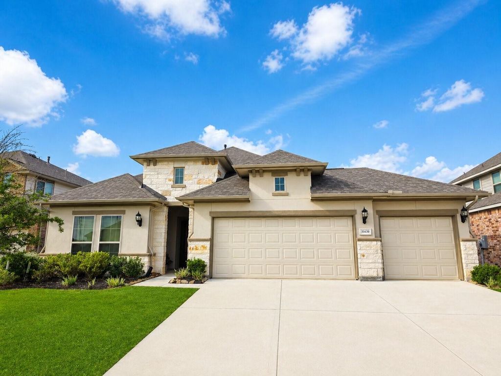 31630 Zoe Point Drive, Hockley, TX 77447