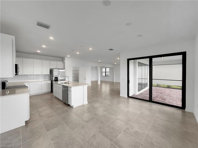 3748 Passion Vine DR, Alva, FL 33920
