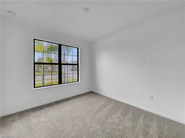 3748 Passion Vine DR, Alva, FL 33920