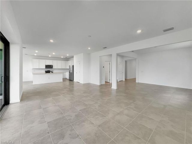 3748 Passion Vine DR, Alva, FL 33920