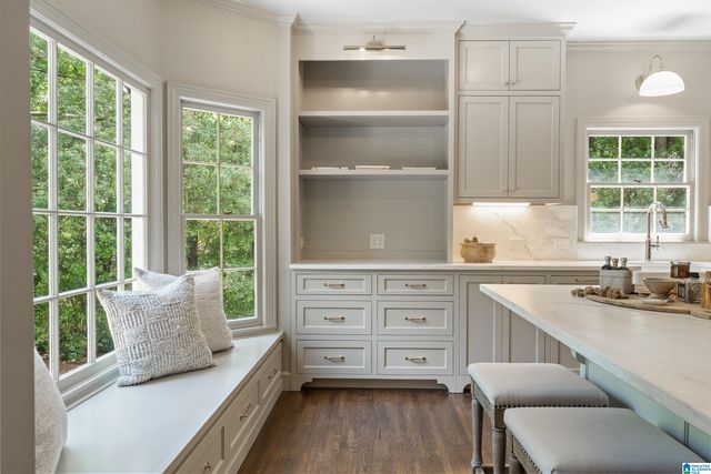 3022 WEATHERTON DRIVE, Mountain Brook, AL 35223