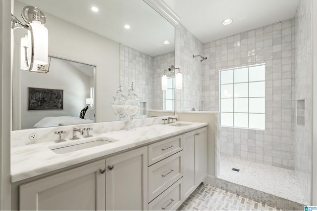 3022 WEATHERTON DRIVE, Mountain Brook, AL 35223