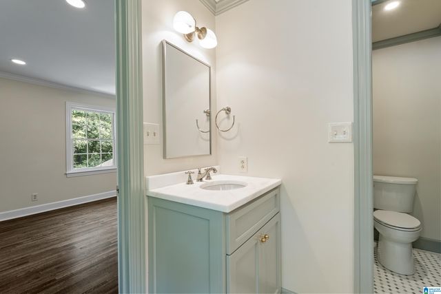 3022 WEATHERTON DRIVE, Mountain Brook, AL 35223