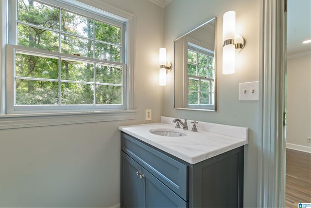 3022 WEATHERTON DRIVE, Mountain Brook, AL 35223