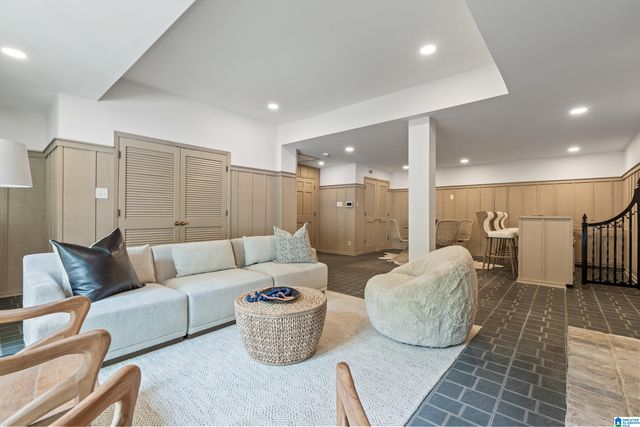 3022 WEATHERTON DRIVE, Mountain Brook, AL 35223