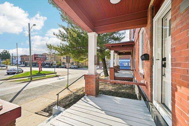 6 E BLAKE Avenue, Columbus, OH 43202