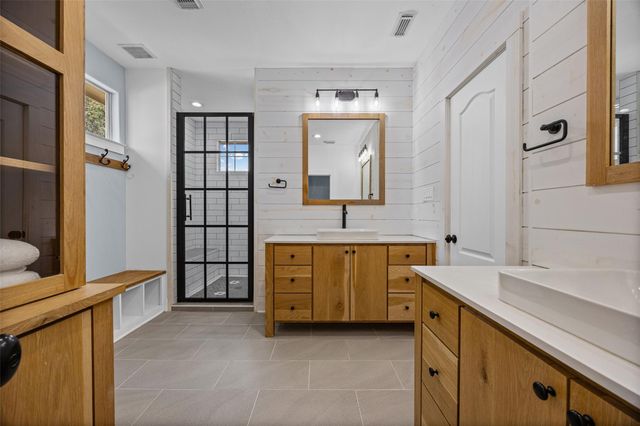 4308 Canoas DR, Austin, TX 78730
