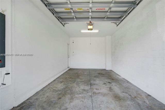 1121 NW 41st Ln, Lauderhill, FL 33313