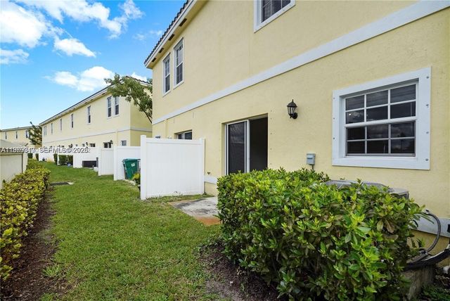 1121 NW 41st Ln, Lauderhill, FL 33313