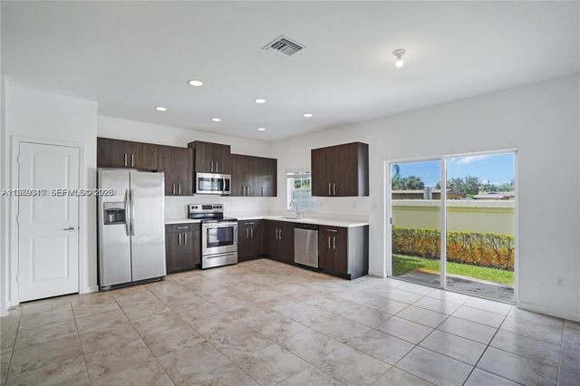 1121 NW 41st Ln, Lauderhill, FL 33313