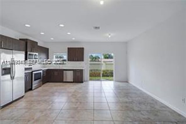 1121 NW 41st Ln, Lauderhill, FL 33313