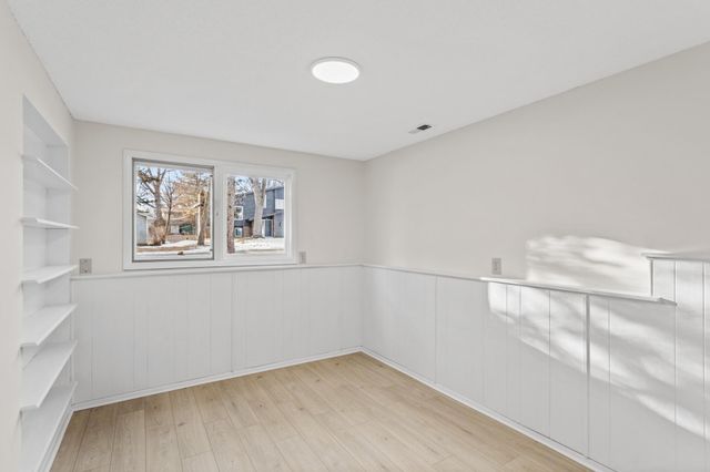 1547 20th Avenue NW, New Brighton, MN 55112