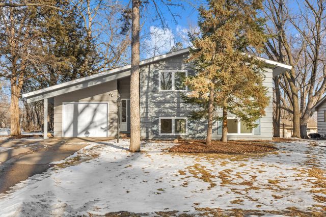 1547 20th Avenue NW, New Brighton, MN 55112