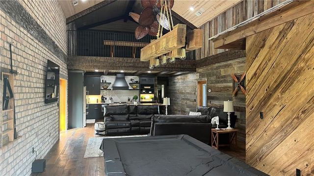 807 Sewell Road, Lavonia, GA 30553