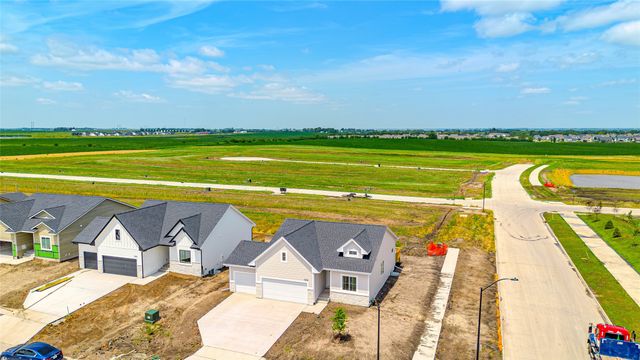 1105 SW 18th Court, Grimes, IA 50111