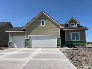 1105 SW 18th Court, Grimes, IA 50111