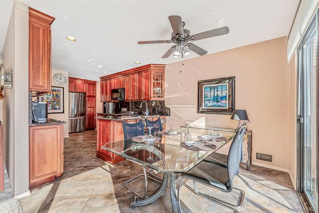 105 Northgate Circle, Melville, NY 11747