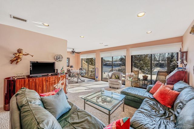 105 Northgate Circle, Melville, NY 11747