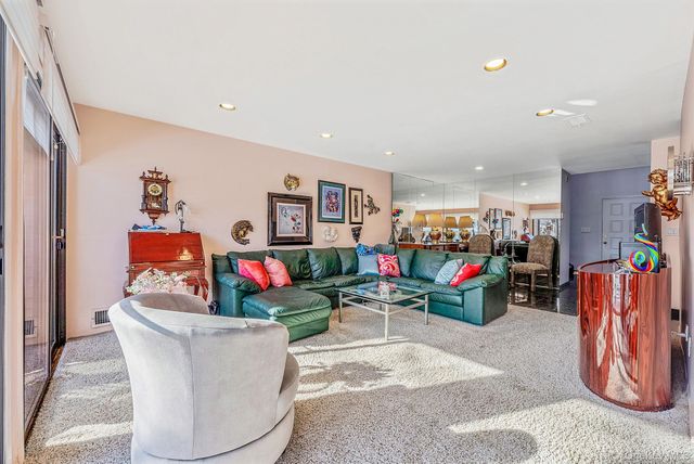 105 Northgate Circle, Melville, NY 11747