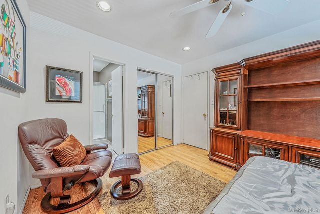 105 Northgate Circle, Melville, NY 11747