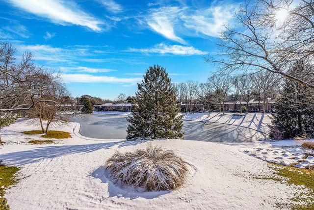 105 Northgate Circle, Melville, NY 11747