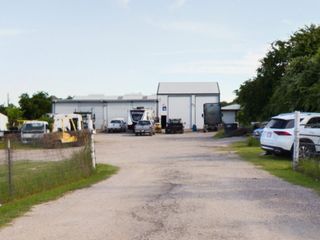 5900 Retta Mansfield Road, Burleson, TX 76028