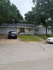 2841 Haynie Street, Fort Worth, TX 76112