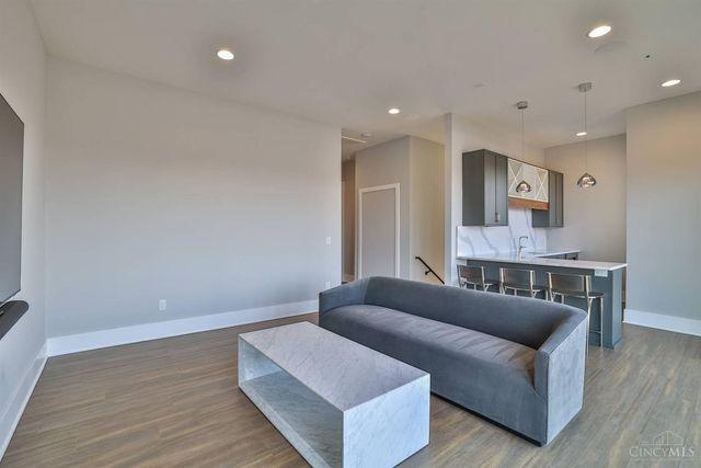 128 Goethe Street, Cincinnati, OH 45202