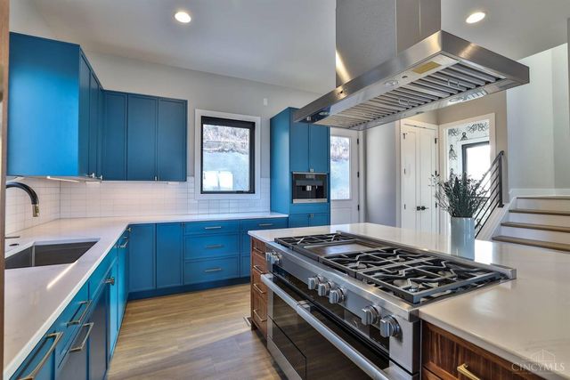 128 Goethe Street, Cincinnati, OH 45202