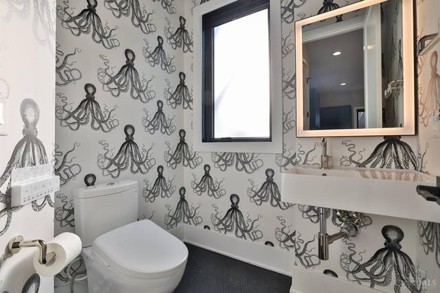 128 Goethe Street, Cincinnati, OH 45202